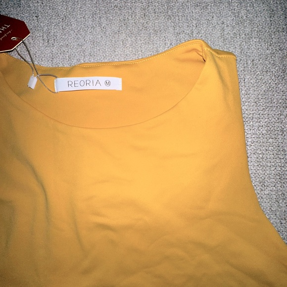REORIA Yellow Cropped Tank Top - Picture 5 of 6